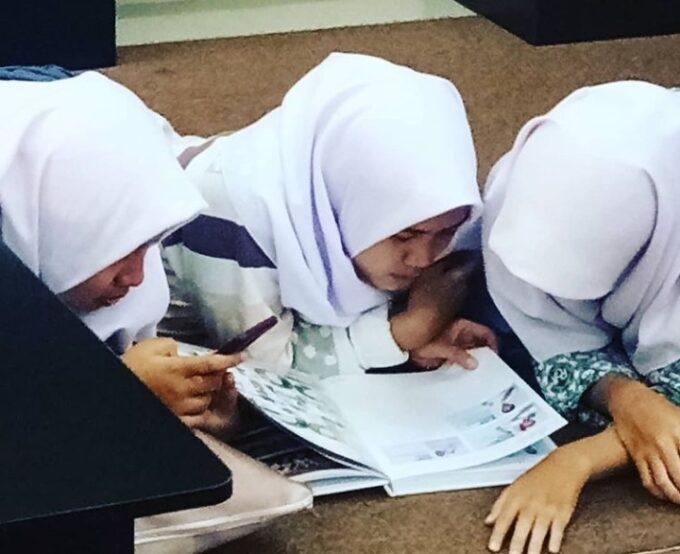 Surat Terbuka Untuk Siswaku - Catatan kecil Noviyani~Vie